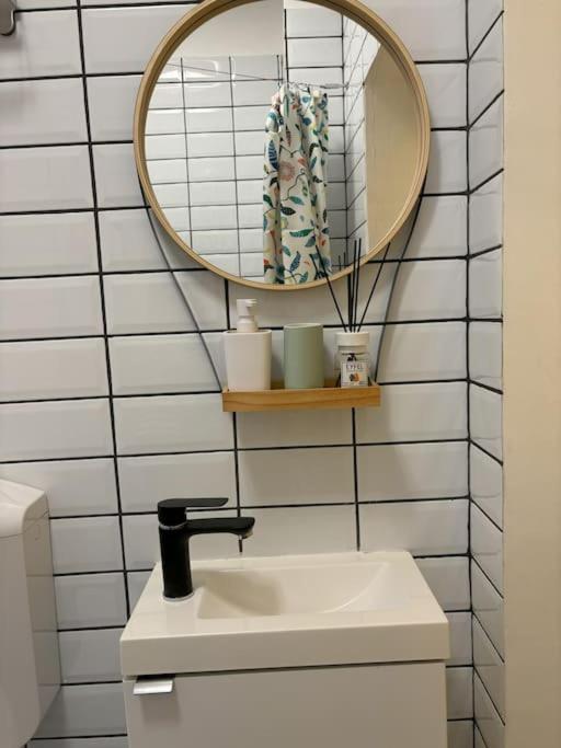 Tiny Studio Quinet بوخارست المظهر الخارجي الصورة
